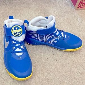 Preschool Nike sneakers